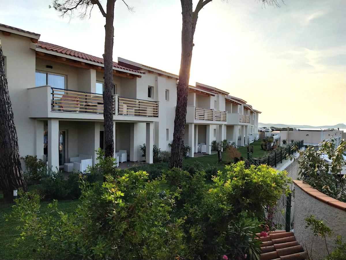 Club Esse Cala Bitta Hotel Бая Сардиния Екстериор снимка