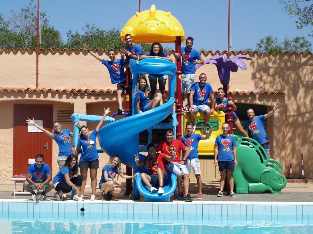 Club Esse Cala Bitta Hotel Бая Сардиния Екстериор снимка