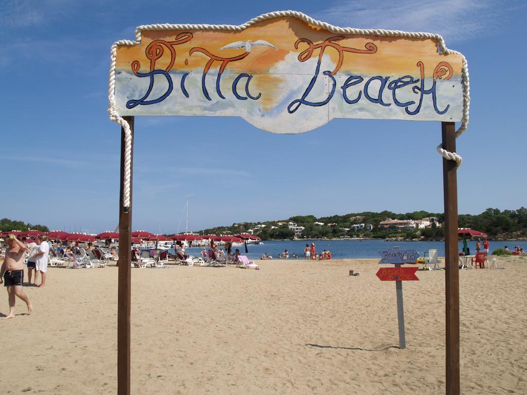 Club Esse Cala Bitta Hotel Бая Сардиния Екстериор снимка