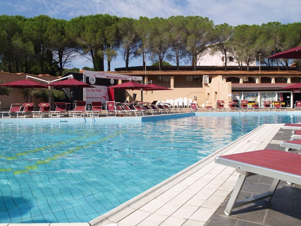Club Esse Cala Bitta Hotel Бая Сардиния Екстериор снимка